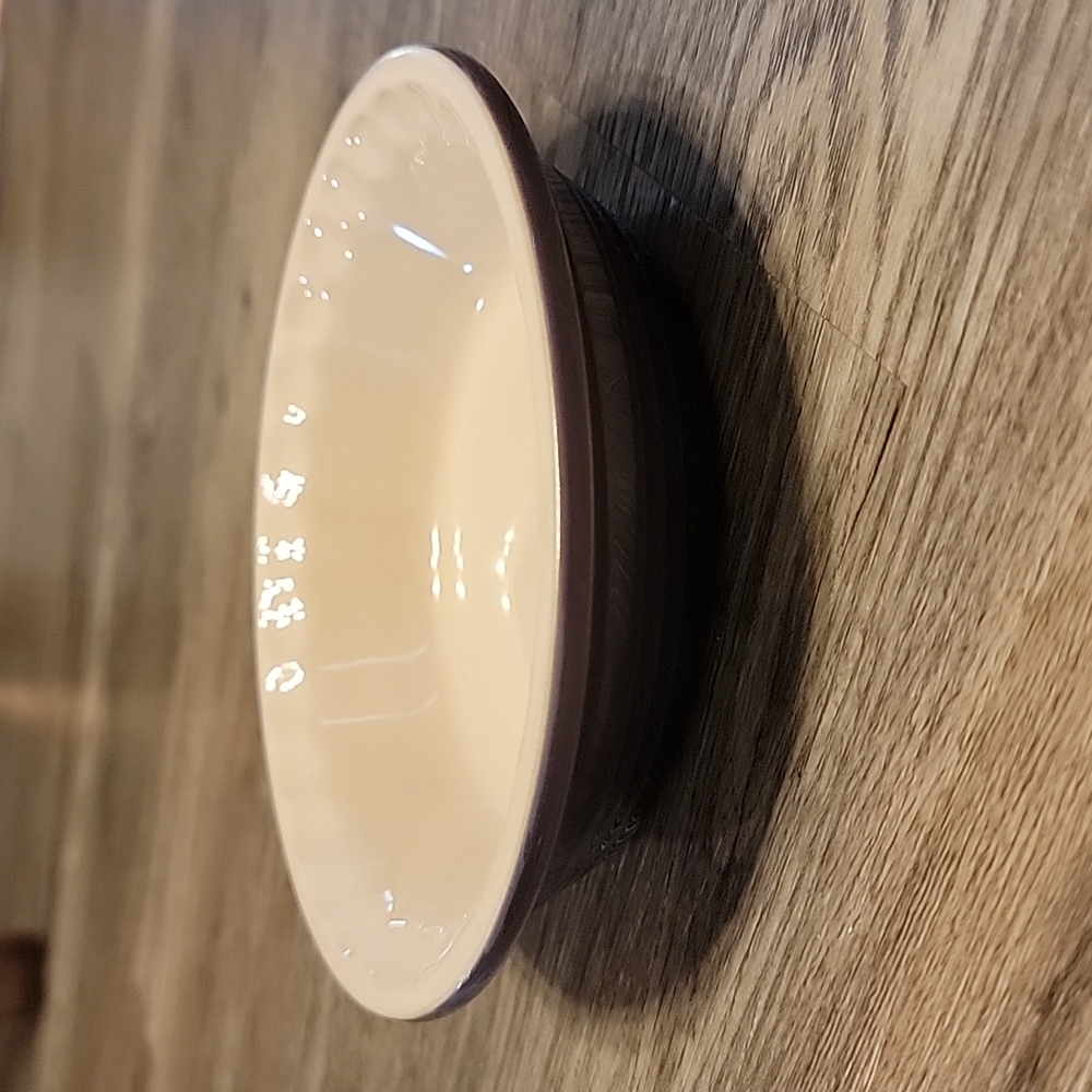 Le Creuset Cassis Set of 4 Petite Pie Dishes - Picture 4 of 13